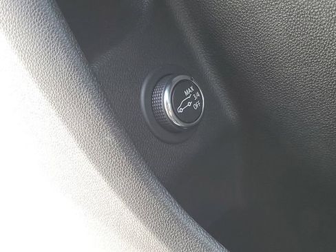 Certified 2022 Cadillac XT4 Premium Luxury w/ Safety Alert Package image 26