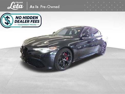 Used 2017 Alfa Romeo Giulia Ti w/ TI 19" Sport Package RWD image 1