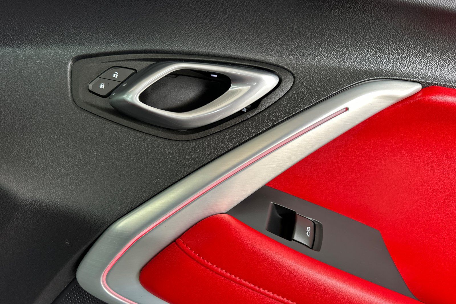 Used 2023 Chevrolet Camaro SS RWD image 21