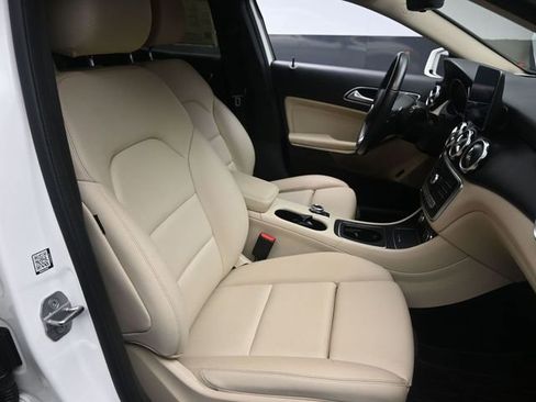 Used 2019 Mercedes-Benz GLA 250 GLA 250 image 28