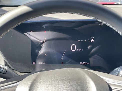 Used 2025 Buick Encore GX Preferred image 38