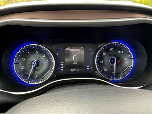Used 2023 Chrysler Voyager LX FWD image 16