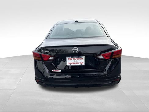 Used 2025 Nissan Altima 2.5 S image 5