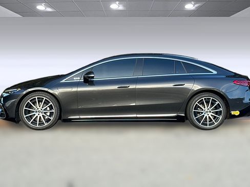 Certified 2022 Mercedes-Benz EQS 580 4MATIC Sedan image 2