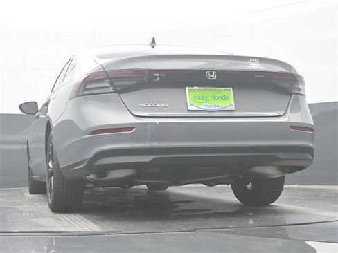 Certified 2025 Honda Accord SE image 30