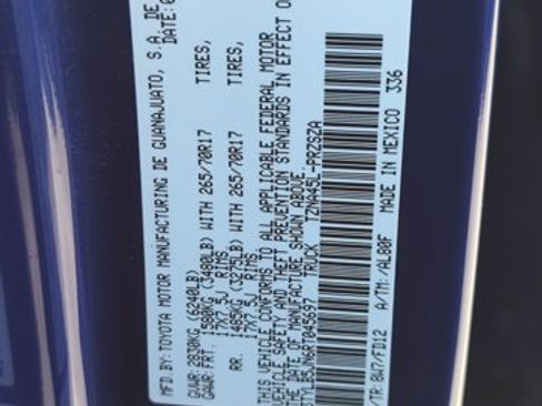 Used 2024 Toyota Tacoma TRD Off-Road image 26