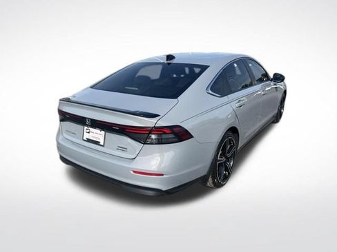 Used 2024 Honda Accord Sport image 5