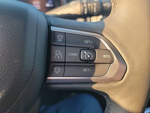 Used 2024 Jeep Compass Limited w/ Elite Group AWD/4WD image 19