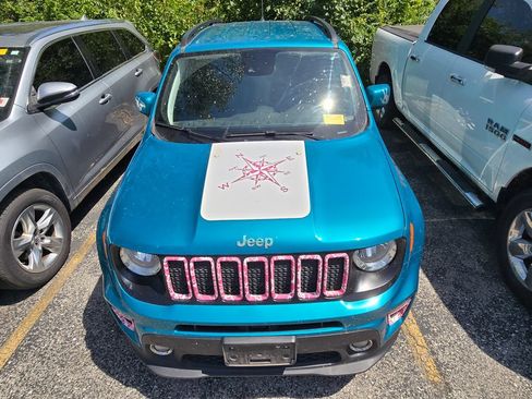 Used 2021 Jeep Renegade Latitude FWD image 3