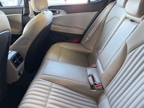 Used 2022 Genesis G70 3.3T image 29