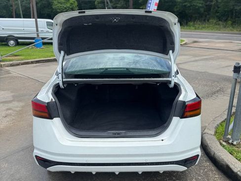 Used 2025 Nissan Altima 2.5 SV FWD image 6