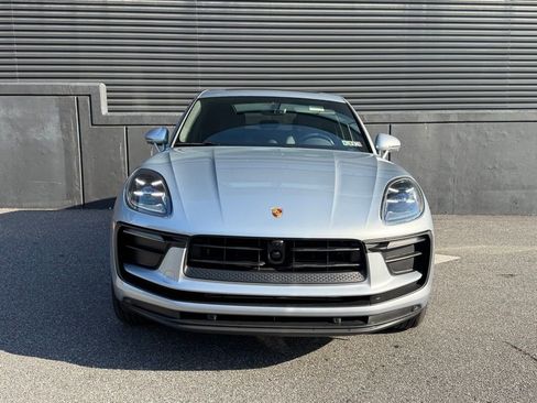 Certified 2026 Porsche Macan image 13