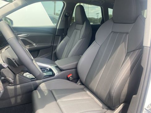 New 2025 Audi Q5 Premium Plus image 12