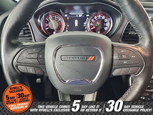 Used 2017 Dodge Challenger R/T w/ Driver Convenience Group image 18