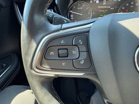 Used 2021 Buick Envision Avenir AWD/4WD image 29