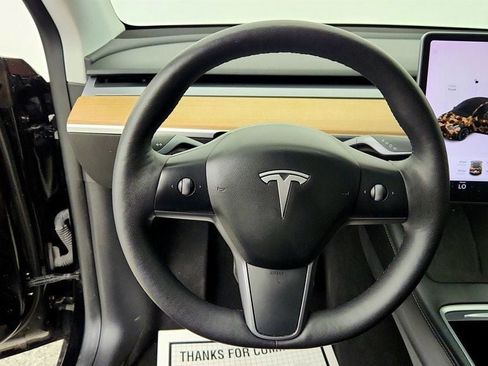 Used 2022 Tesla Model Y Long Range AWD/4WD image 13