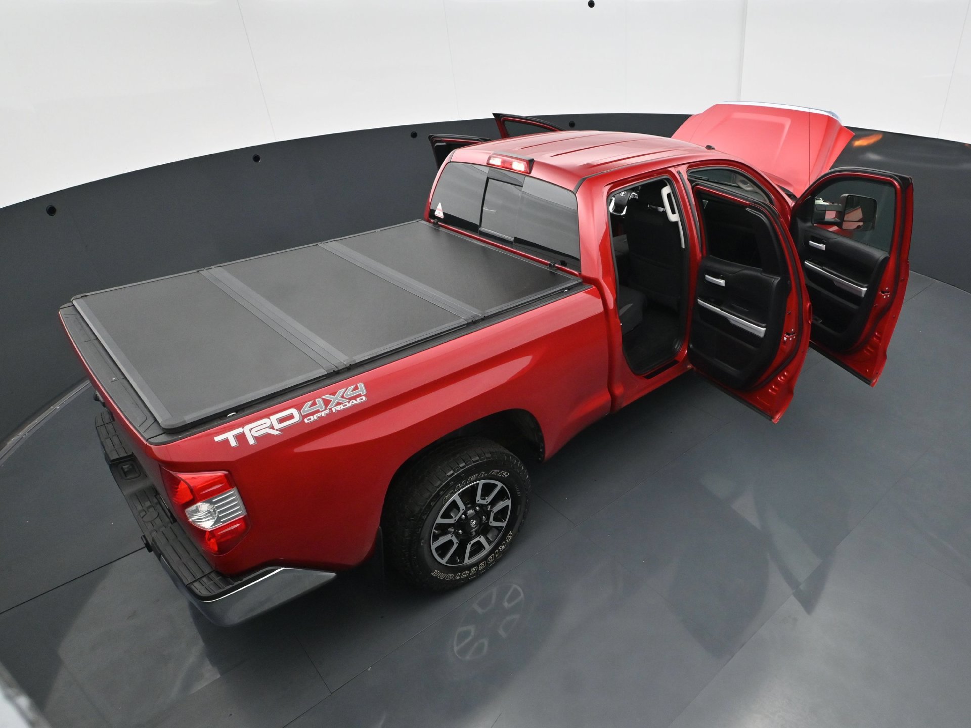 Used 2017 Toyota Tundra SR5 w/ TRD Off Road Package AWD/4WD image 39