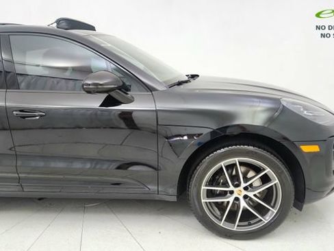 Used 2024 Porsche Macan AWD/4WD image 7
