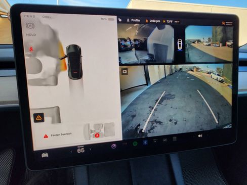 Used 2024 Tesla Model Y Long Range image 15