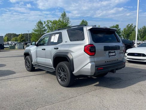 Used 2025 Toyota 4Runner SR5 image 5