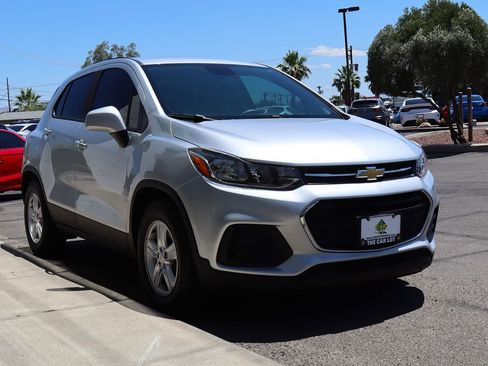 Used 2020 Chevrolet Trax LS w/ Tint and Cruise Package FWD image 14