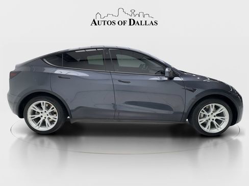 Used 2023 Tesla Model Y Long Range AWD/4WD image 5