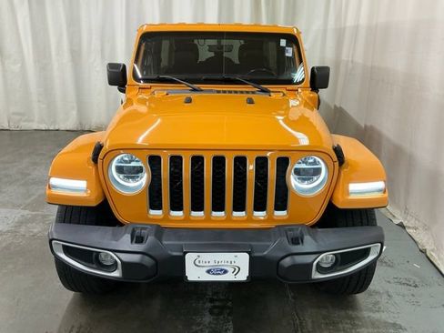 Used 2021 Jeep Wrangler Unlimited Sahara w/ Cold Weather Group AWD/4WD image 12