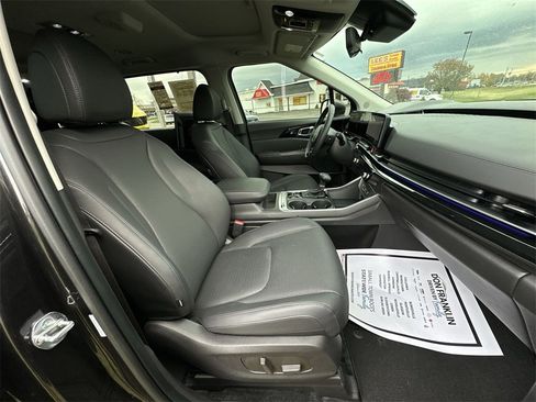 Used 2026 Kia Carnival SX Prestige image 18