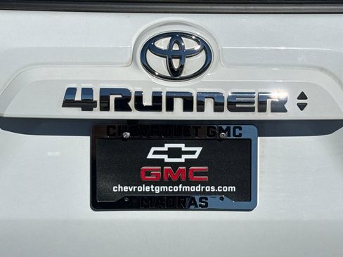 Used 2024 Toyota 4Runner SR5 AWD/4WD image 48