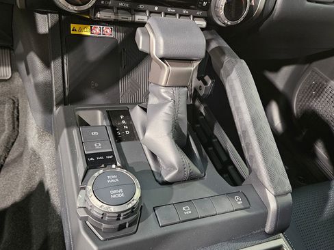 New 2026 Toyota 4Runner Limited AWD/4WD image 20