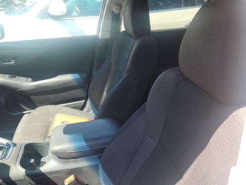 Used 2020 Subaru Outback Premium AWD/4WD image 9