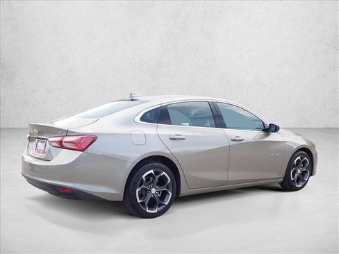 Used 2022 Chevrolet Malibu LT FWD image 4