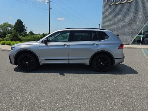 Used 2021 Volkswagen Tiguan SE R-Line AWD/4WD image 8