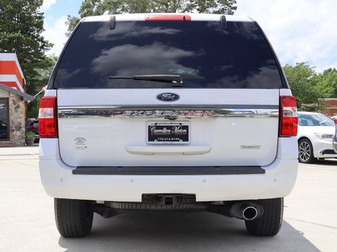 Used 2017 Ford Expedition XLT RWD image 5