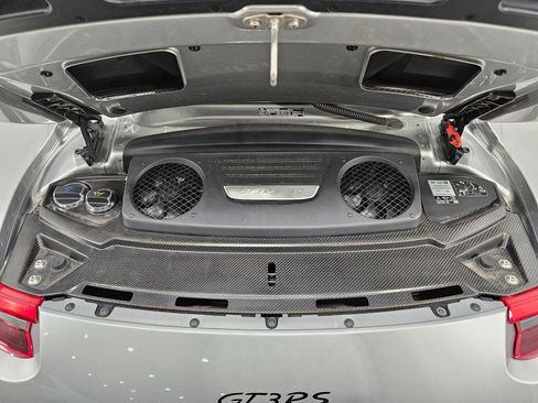 Used 2019 Porsche 911 GT3 RS RWD image 3