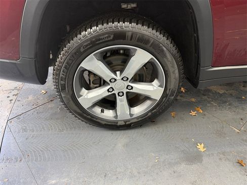 Used 2021 Jeep Grand Cherokee L Limited image 36