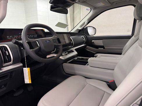 New 2026 Ford Expedition Max Active RWD image 6