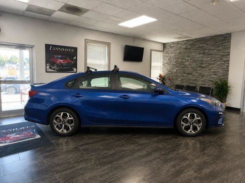 Used 2021 Kia Forte LXS FWD image 6