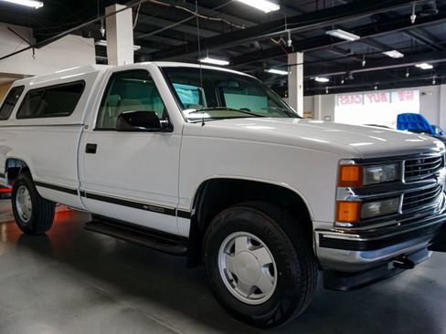 Used 1998 Chevrolet Silverado 1500 4x4 Regular Cab w/ Preferred Equipment Group 2 image 21