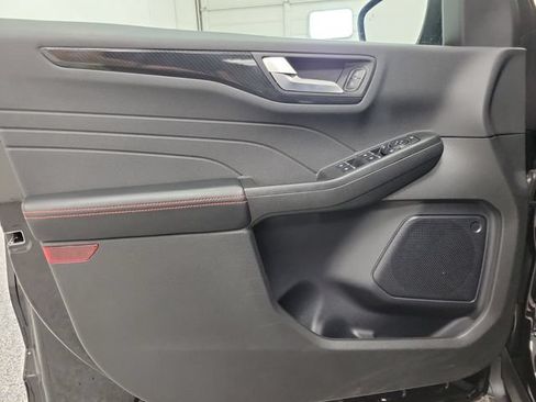 Used 2023 Ford Escape ST-Line w/ Tech Pack #1 AWD/4WD image 17