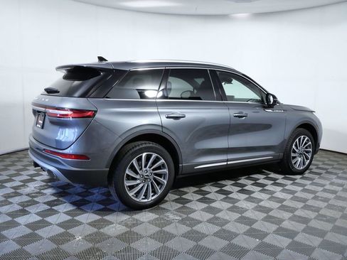 Used 2024 Lincoln Corsair Reserve w/ Equipment Group 201A AWD/4WD image 8