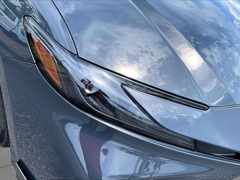 Used 2026 Toyota Camry SE FWD image 26
