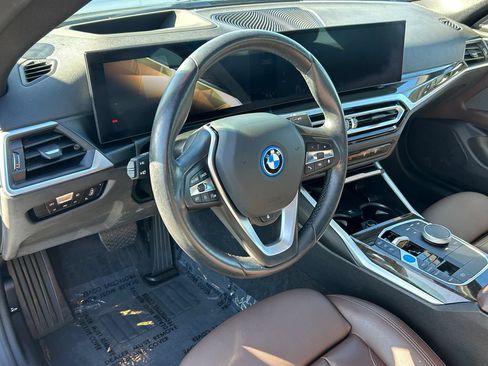 Used 2023 BMW i4 eDrive40 w/ Premium Package RWD image 13
