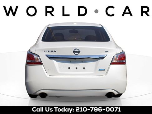 Used 2014 Nissan Altima 2.5 SV w/ Convenience Package image 6