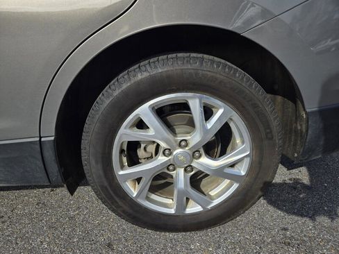 Used 2018 Chevrolet Equinox LT image 9