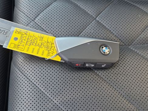 Used 2024 BMW X5 sDrive40i w/ Parking Assistance Package RWD image 33