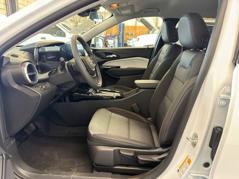 New 2026 Chevrolet Trax LT FWD image 13