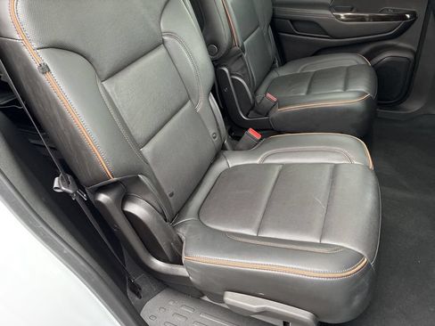 Used 2023 GMC Acadia AT4 w/ GMC Pro Grade Package AWD/4WD image 22