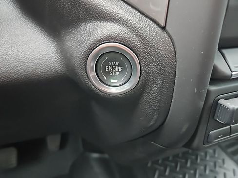 Used 2025 Chevrolet Silverado 2500 Custom w/ Custom Value Package image 22