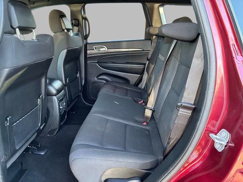 Certified 2021 Jeep Grand Cherokee Laredo AWD/4WD image 14
